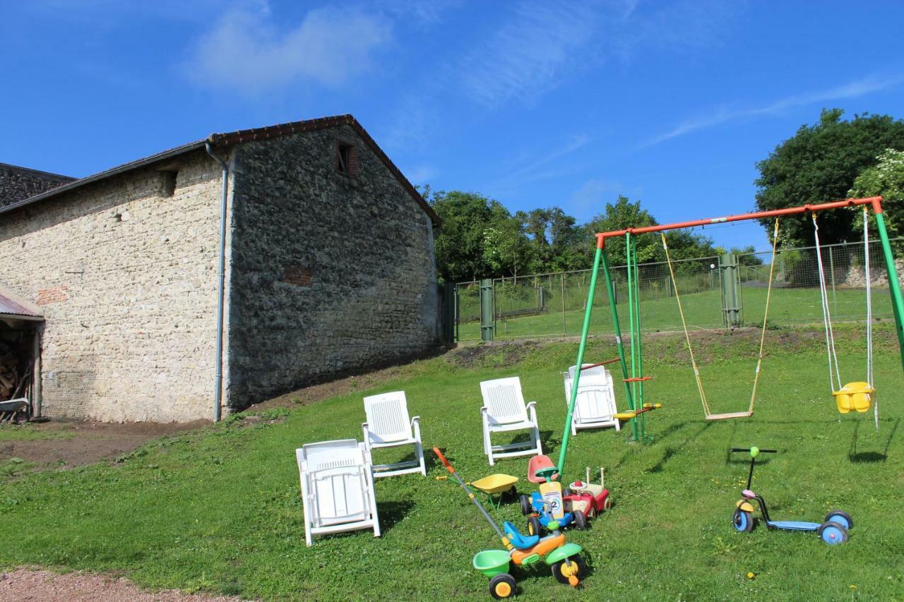 "Les Monnats" Gite 8 Personnes A La Campagne Villa Chaptuzat Exterior foto